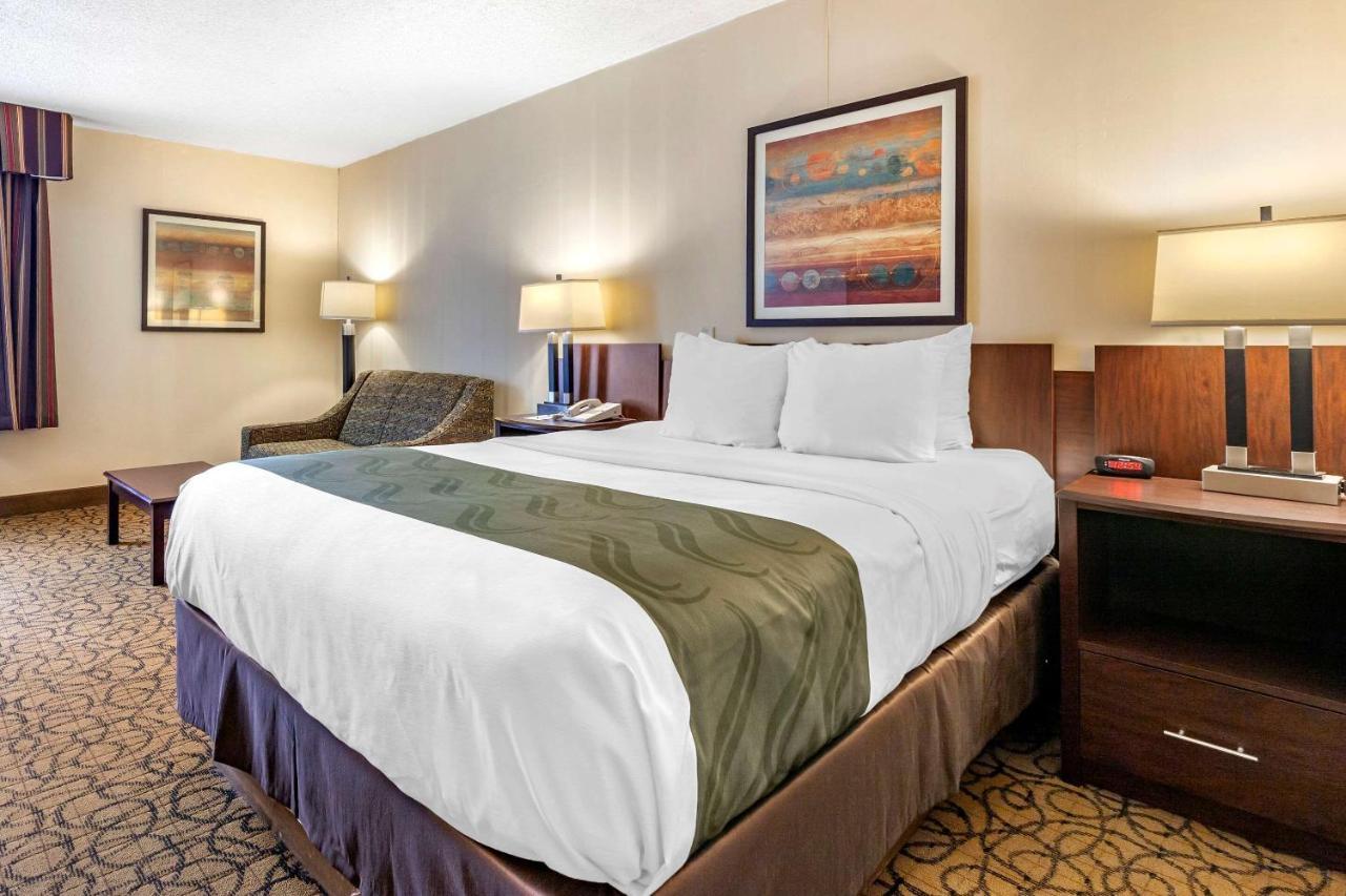 Quality Inn & Suites Escanaba North Extérieur photo