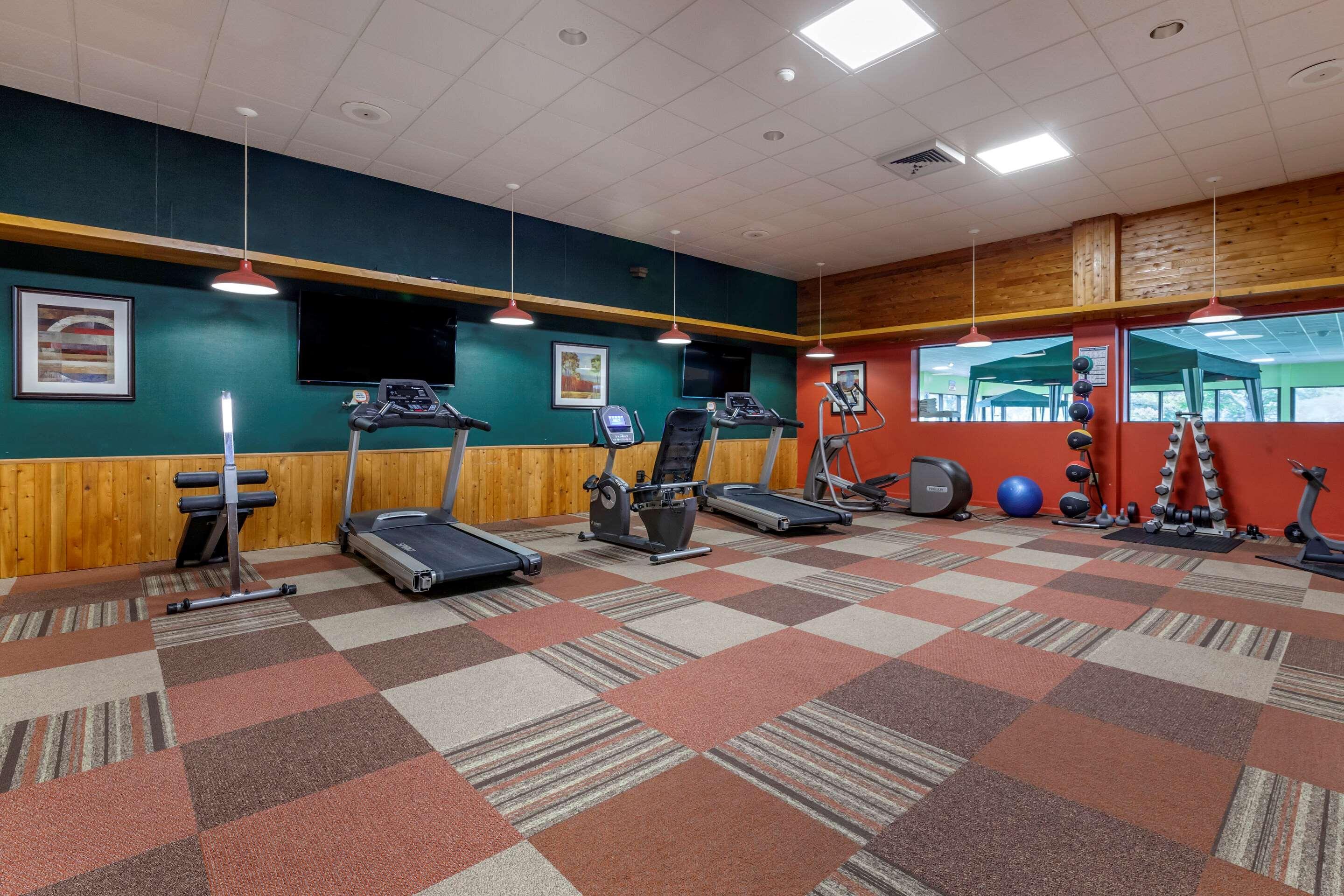 Quality Inn & Suites Escanaba North Extérieur photo