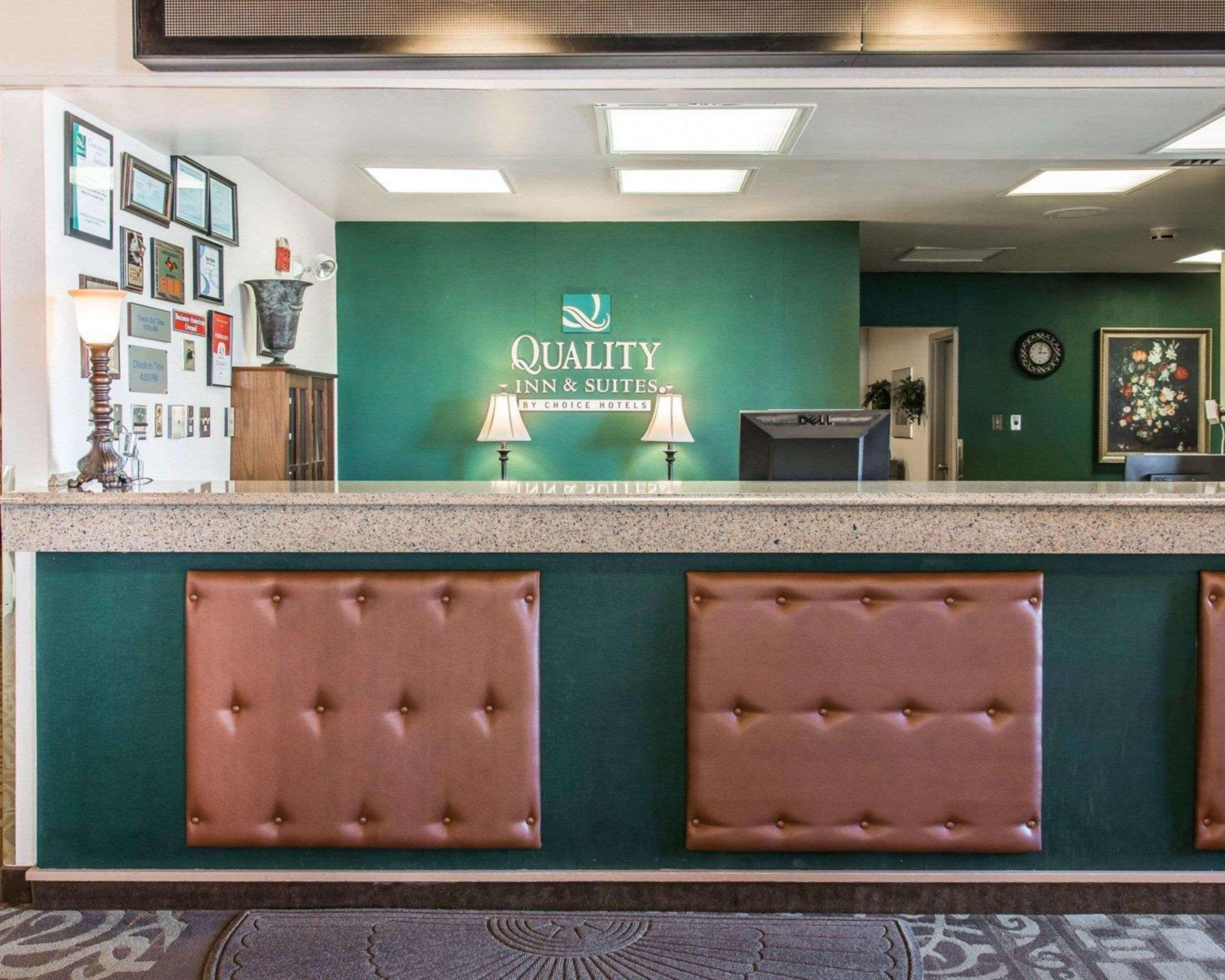 Quality Inn & Suites Escanaba North Extérieur photo